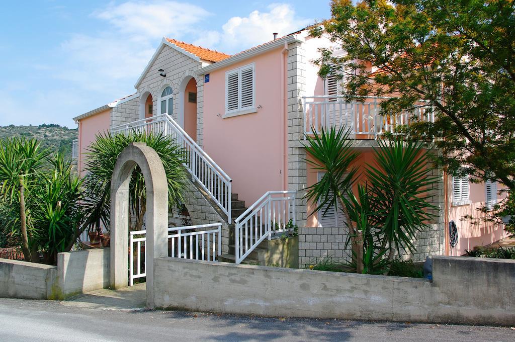 Apartments Julija Vela Luka Esterno foto